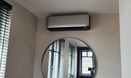 Mitsubishi Heavy Industries Wandmodel